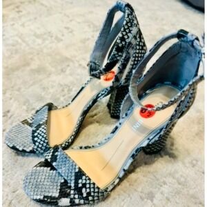 Gianni Bini Linyanne Snake Print Ankle Strap Block Heel Sandals Women's 6.5M‎